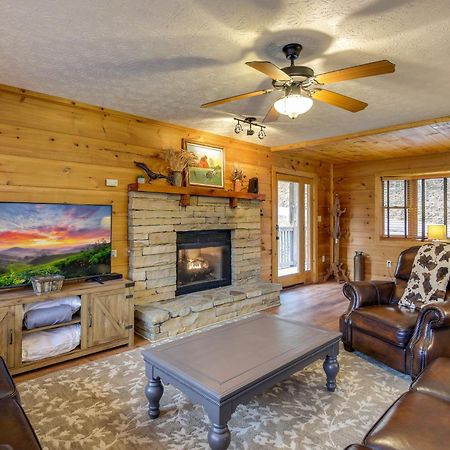 Pet-Friendly Gatlinburg Retreat With Hot Tub! Exterior foto