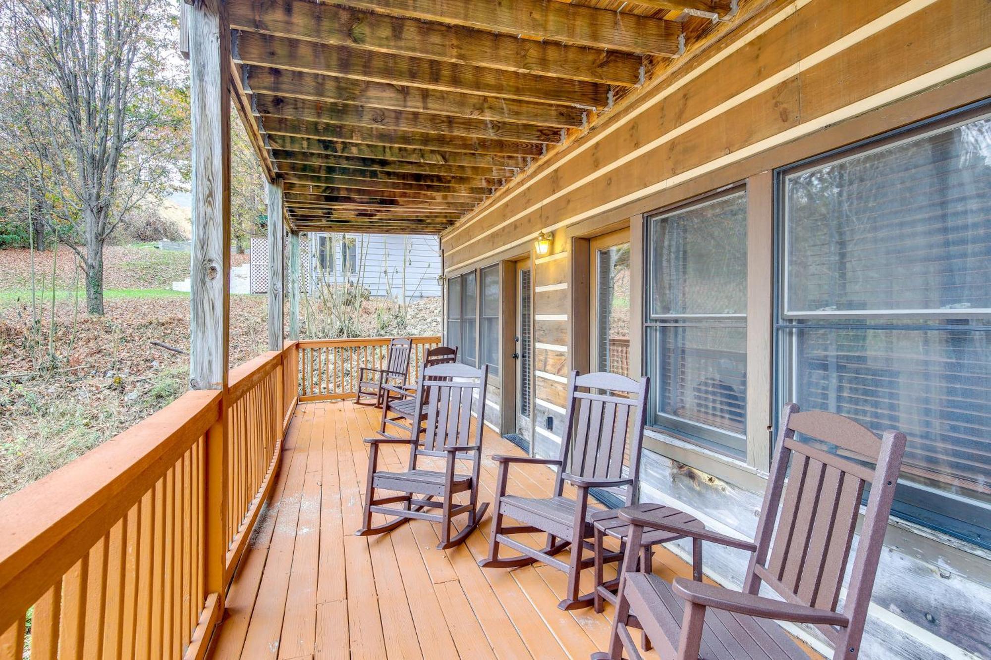 Pet-Friendly Gatlinburg Retreat With Hot Tub! Exterior foto