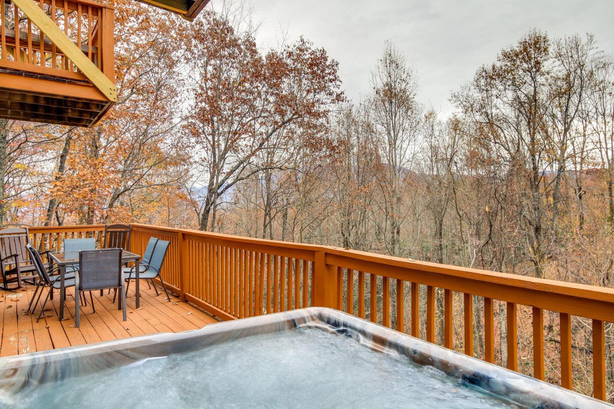 Pet-Friendly Gatlinburg Retreat With Hot Tub! Exterior foto